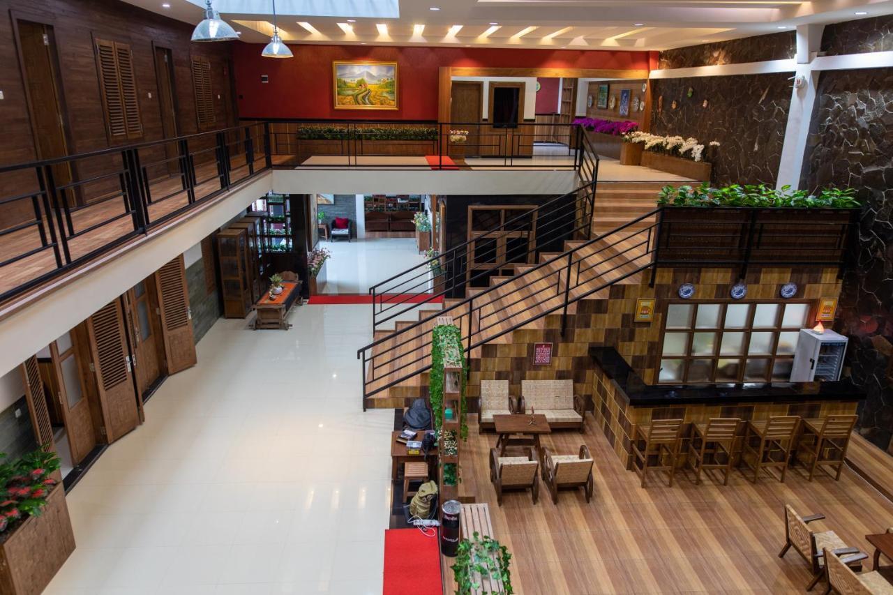 Baratha Hotel & Resto Bondowoso Luaran gambar
