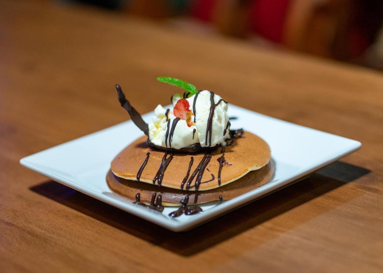 Baratha Hotel & Resto Bondowoso Luaran gambar
