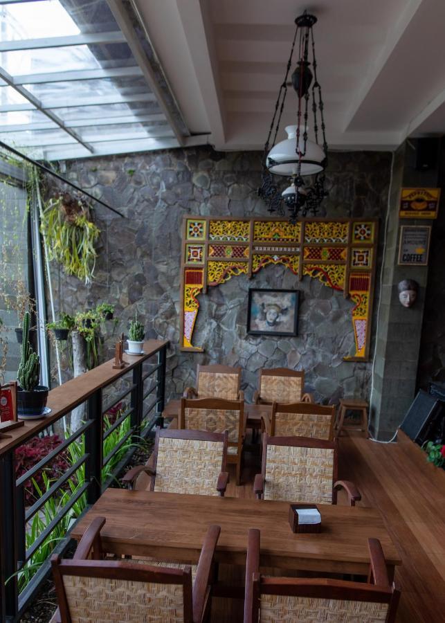 Baratha Hotel & Resto Bondowoso Luaran gambar