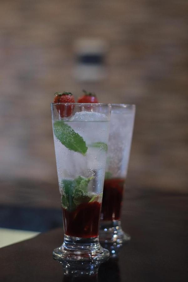 Baratha Hotel & Resto Bondowoso Luaran gambar