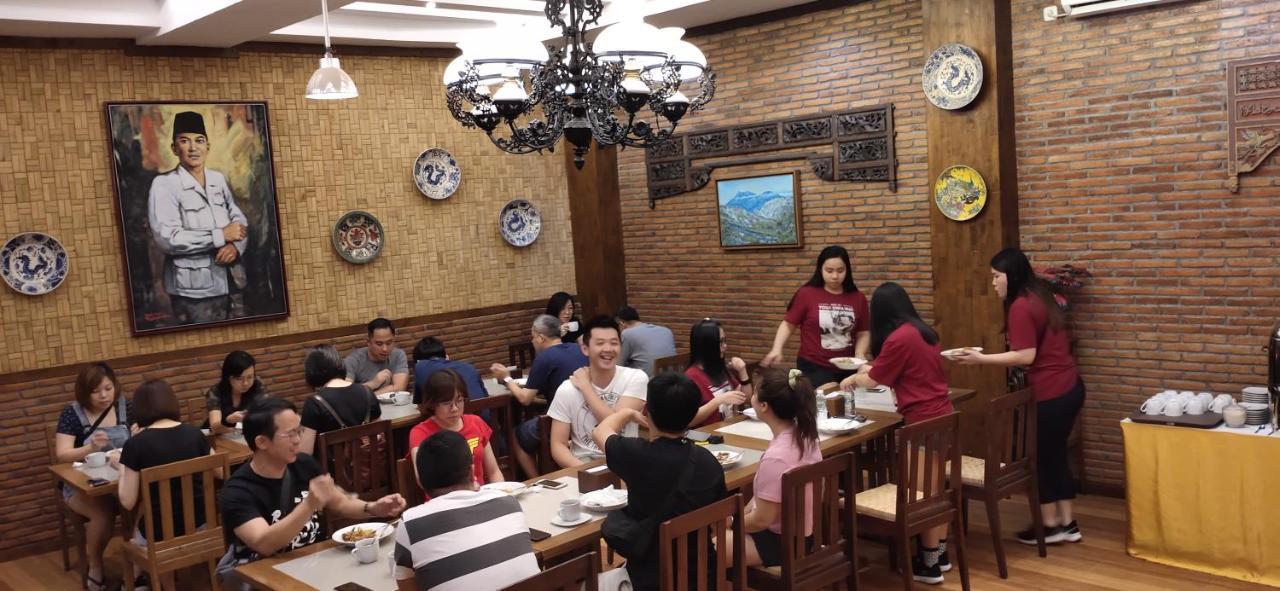 Baratha Hotel & Resto Bondowoso Luaran gambar